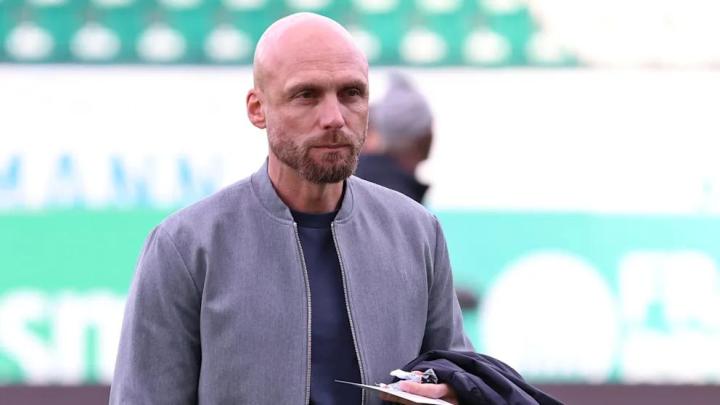  布克即将掌舵多特体育部；从埃弗斯堡到信号公园，情感与能力并存。 体育新闻