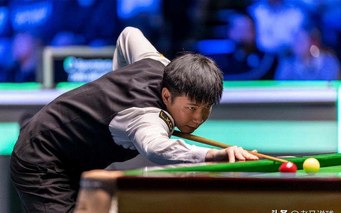  那一晚的曼彻斯特，中国斯诺克迎来了自己的"破阵者" 体育新闻