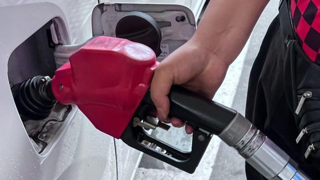  百炼平台限流升级：10QPS背后的技术架构与资源调度逻辑 IT技术