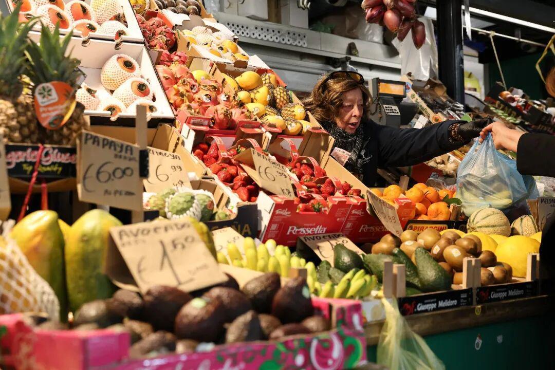  一个"粉丝"的逆袭：毛焦尔如何用民生牌终结了偶像的16年时代 新闻