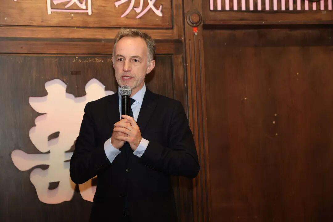  从“伊达尔戈时代”落幕看格雷瓜尔执政：巴黎亚裔华人社群的利益格局重构与应对策略 新闻