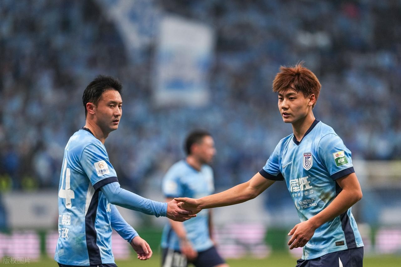  技术解码·三连胜背后的战术进化：大连英博的攻守平衡之道 体育新闻