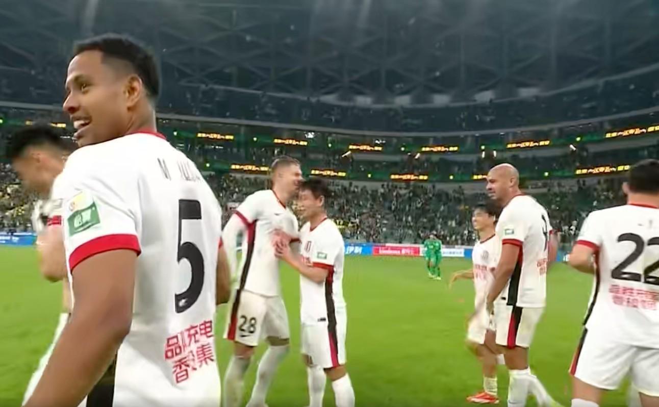 技术解码成都蓉城绝杀：外援中轴线的攻防博弈与国安结构性缺陷 体育新闻