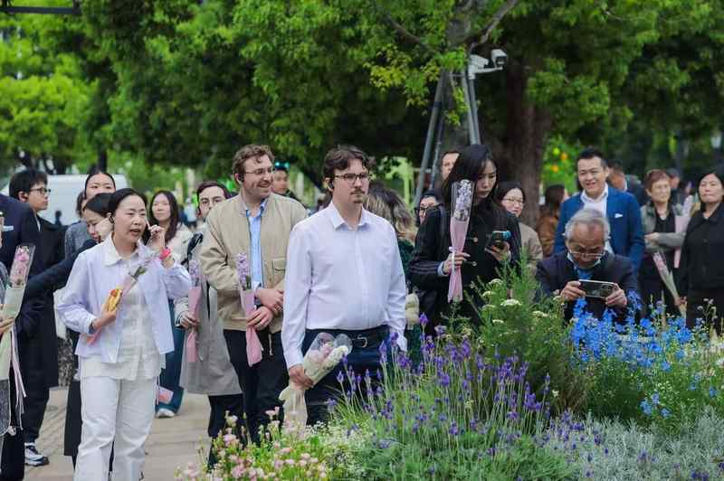 从花卉节到商业吸引力:解密新天地体验经济的技术密码 文化旅游