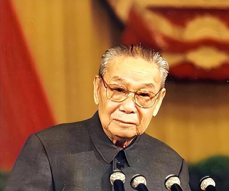 九旬老父一夜白头:那个被宠坏的将军儿子,是如何亲手毁掉整个家族的? 新闻 九旬老父一夜白头:那个被宠坏的将军儿子,是如何亲手毁掉整个家族的? 新闻