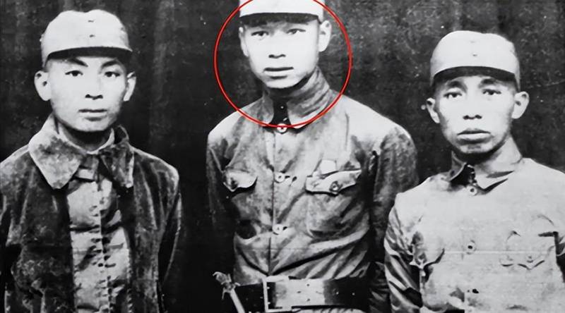 九旬老父一夜白头:那个被宠坏的将军儿子,是如何亲手毁掉整个家族的? 新闻 九旬老父一夜白头:那个被宠坏的将军儿子,是如何亲手毁掉整个家族的? 新闻
